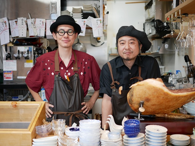 高円寺に「大衆割烹 立ち呑み 17番 オハコマエ」が開業。エヌイーエス出身オーナーの「区民酒場 左利き」新店舗。割烹レベルの和食を一人でも気軽に楽しめる