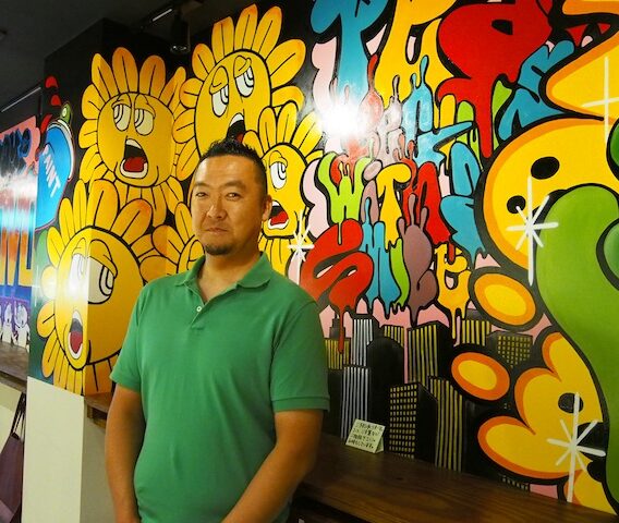 秋葉原にドミナントで3店舗目となる「粋なSTAND BAR URAAKIHABARA（イキナスタンド バー ウラアキハバラ）」が5月18日オープン。日本酒と生ハムのマッチングを提案する立ち呑み業態