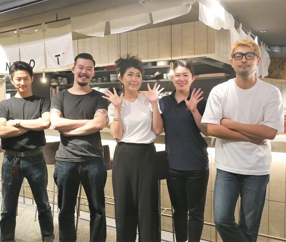 虎ノ門横丁に「つかんと」が開業！世界最速でミシュランを獲得した「TIRPSE」大橋直誉氏による、とんかつ×オレンジワインの店