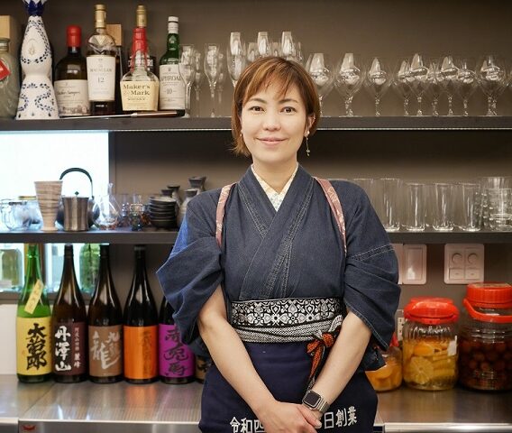 ぬか漬け＆手打ちパスタの「まーに」が自由が丘にオープン。イタリアンの実力店「mondo」「falo」が地元の名女将を主役に5坪の小さな酒場を出店