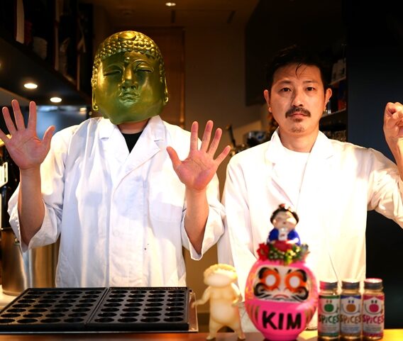 初台で17年続いた「居酒屋だいぶつ」が代々木に移転オープン。牛すじ煮込みをメインに据えた遊び心あふれるメニューで新規顧客のハートを掴む 初台で17年続いた「居酒屋だいぶつ」が代々木に移転オープン。牛すじ煮込みをメインに据えた遊び心あふれるメニューで新規顧客のハートを掴む