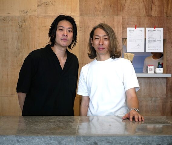 渋谷に「VS（ブイエス）」がオープン。京都の立ち食いそば「SUBA」とワインショップ「VIRTUS」のコラボ店舗！