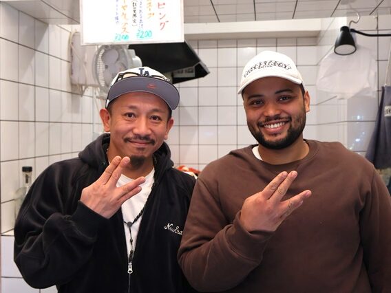 渋谷に「タコストリート」がオープン!豚一頭分の旨味を詰め込んだカルニタス1本で勝負するタコスと陽気な接客で、“〆のタコス”文化を切り拓く 渋谷に「タコストリート」がオープン!豚一頭分の旨味を詰め込んだカルニタス1本で勝負するタコスと陽気な接客で、“〆のタコス”文化を切り拓く