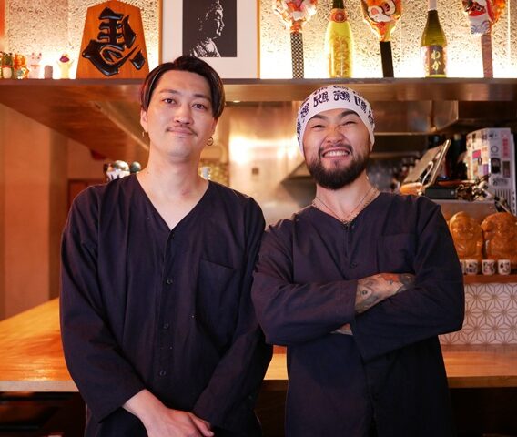 幡ケ谷に「涅槃処(ねはんどころ)わか」が開業。「多幸寿(タコス)と小料理」の居酒屋、音楽や飲食の経験を持つ3人組が立ち上げ、毎日通える“やすらぎの場所”目指す 幡ケ谷に「涅槃処(ねはんどころ)わか」が開業。「多幸寿(タコス)と小料理」の居酒屋、音楽や飲食の経験を持つ3人組が立ち上げ、毎日通える“やすらぎの場所”目指す