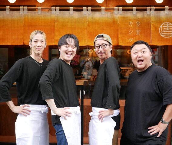日吉に「食堂KAJITSU」がオープン。「イザカヤエガチョ」など同エリアでドミナント展開のマルエ4店舗目、炭・薪・藁の料理を筆頭に多彩なメニューを揃える居酒屋